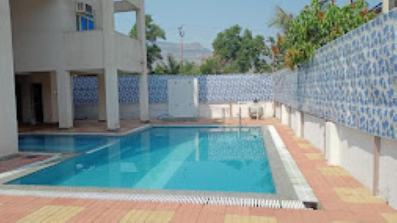 Janavi Resort Neral Luaran gambar